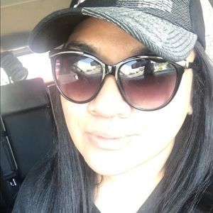 Meet your Posher, Longolongo